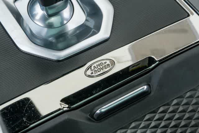 Photo of 2020 Seoul Pearl Silver Metallic Land Rover Range Rover Evoque