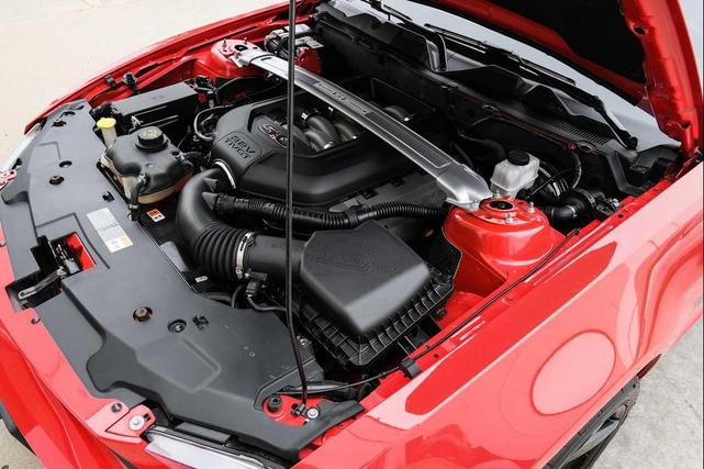 Photo of 2012 Race Red Ford Mustang