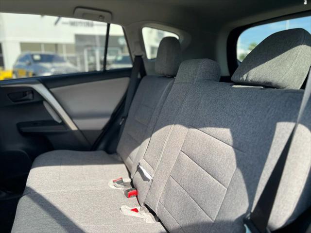 Photo of 2014 Black Toyota RAV4