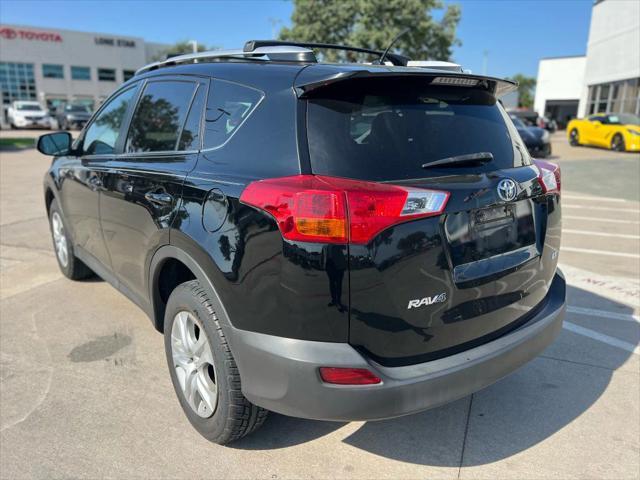 Photo of 2014 Black Toyota RAV4