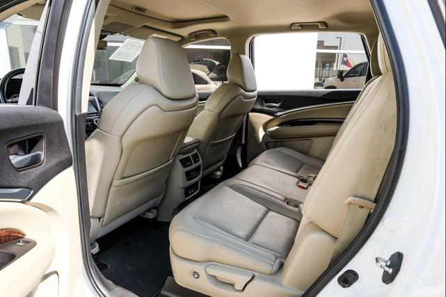 Photo of 2017 White Diamond Pearl Acura MDX