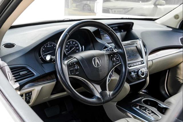 Photo of 2017 White Diamond Pearl Acura MDX