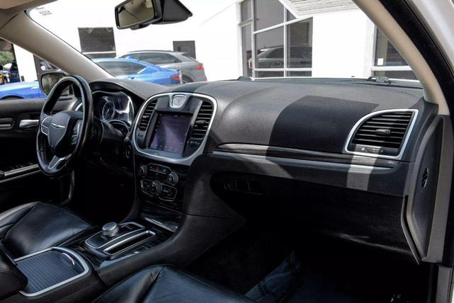 Photo of 2020 Bright White Clearcoat Chrysler 300