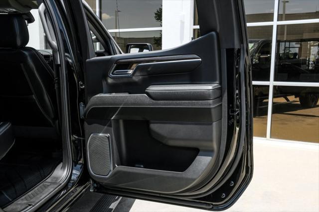 Photo of 2023 Black Chevrolet Silverado 1500