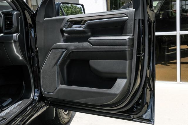 Photo of 2023 Black Chevrolet Silverado 1500