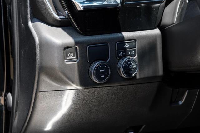 Photo of 2023 Black Chevrolet Silverado 1500
