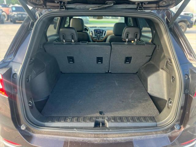 Photo of 2020 Chocolate Metallic Chevrolet Equinox