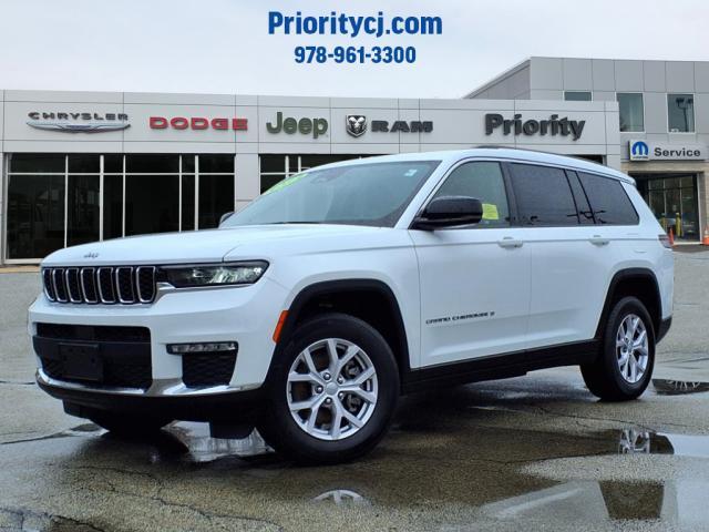 Photo of 2022 Bright White Jeep Grand Cherokee L