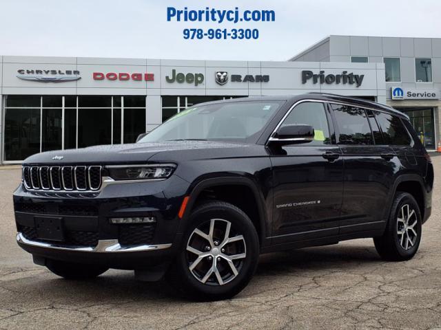 Photo of 2024 Midnight Sky Jeep Grand Cherokee L