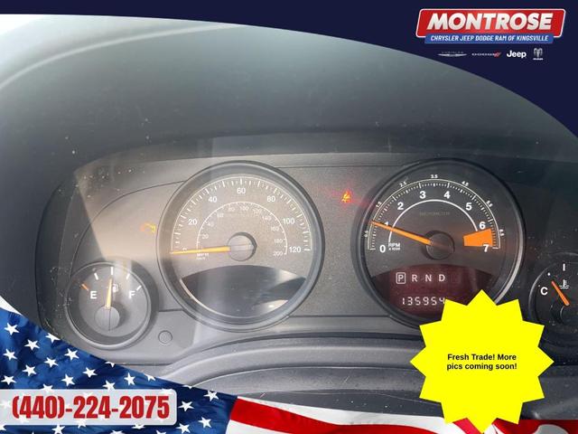Photo of 2017 Bright White Clearcoat Jeep Patriot