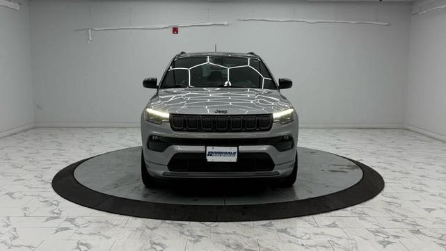 Photo of 2022 Billet Silver Metallic Clearcoat Jeep Compass