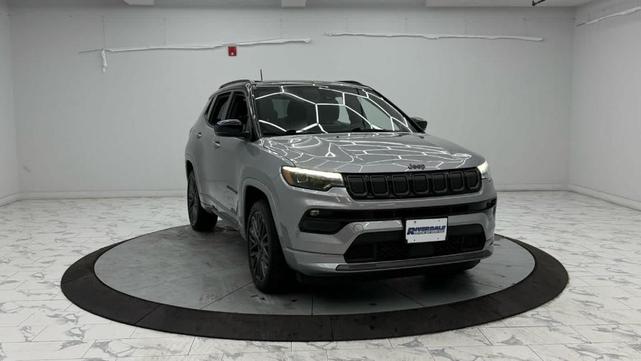 Photo of 2022 Billet Silver Metallic Clearcoat Jeep Compass
