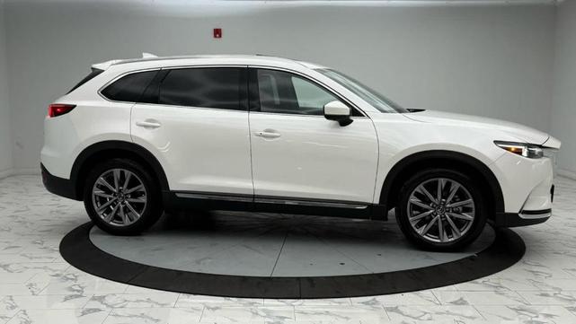 Photo of 2023 Snowflake White Pearl Mazda CX-9
