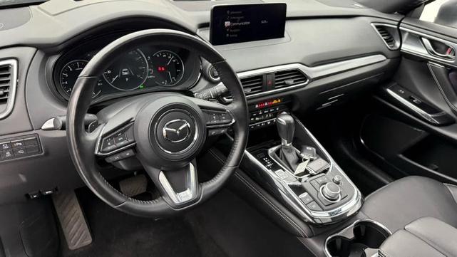 Photo of 2023 Snowflake White Pearl Mazda CX-9