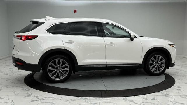 Photo of 2023 Snowflake White Pearl Mazda CX-9