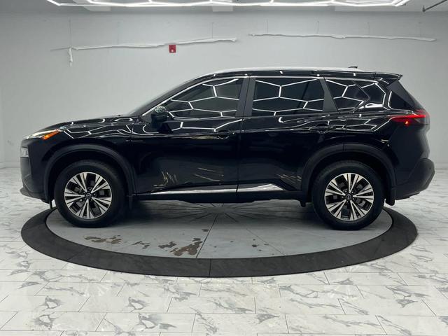 Photo of 2022 Black Nissan Rogue