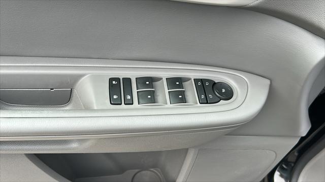Photo of 2017 Mosaic Black Metallic Chevrolet Traverse
