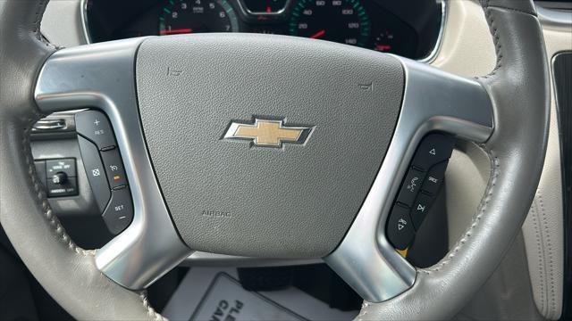 Photo of 2017 Mosaic Black Metallic Chevrolet Traverse
