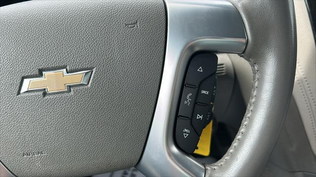 Photo of 2017 Mosaic Black Metallic Chevrolet Traverse