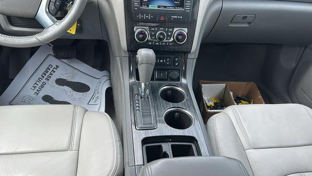 Photo of 2017 Mosaic Black Metallic Chevrolet Traverse
