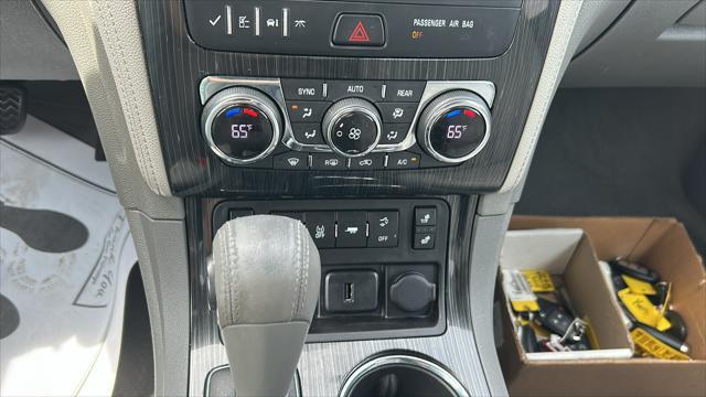 Photo of 2017 Mosaic Black Metallic Chevrolet Traverse