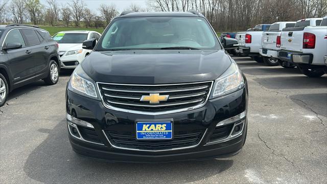 Photo of 2017 Mosaic Black Metallic Chevrolet Traverse