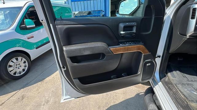 Photo of 2018 Silver Ice Metallic Chevrolet Silverado 1500