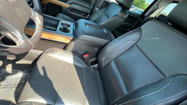 Photo of 2018 Silver Ice Metallic Chevrolet Silverado 1500