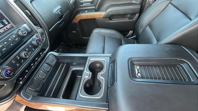 Photo of 2018 Silver Ice Metallic Chevrolet Silverado 1500