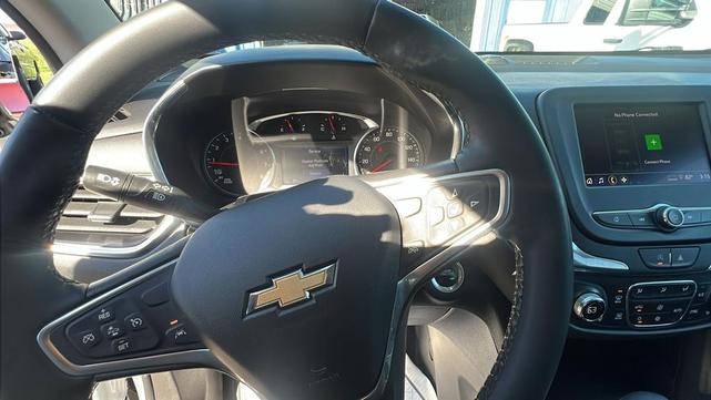 Photo of 2023 White Chevrolet Equinox