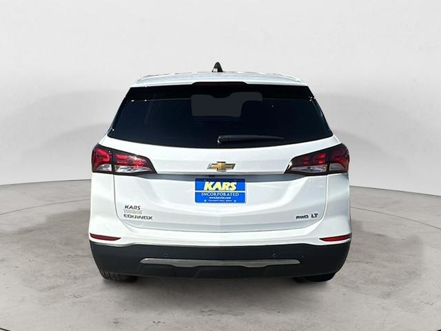 Photo of 2023 White Chevrolet Equinox