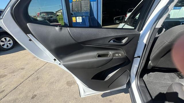 Photo of 2023 White Chevrolet Equinox
