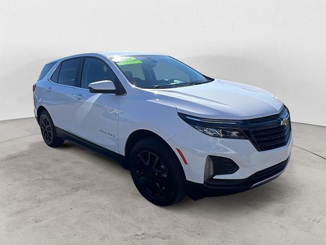 Photo of 2023 White Chevrolet Equinox