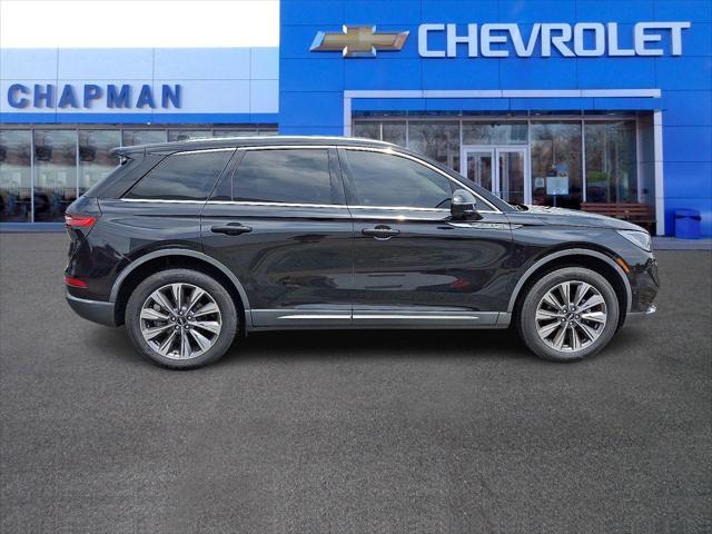 Photo of 2022 Infinite Black Metallic Clearcoat Lincoln Corsair