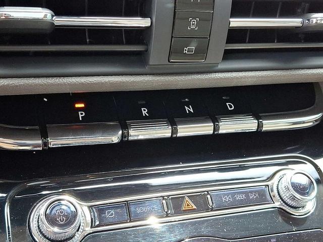 Photo of 2022 Infinite Black Metallic Clearcoat Lincoln Corsair