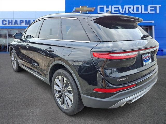 Photo of 2022 Infinite Black Metallic Clearcoat Lincoln Corsair