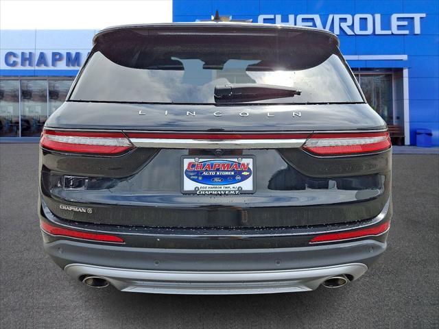 Photo of 2022 Infinite Black Metallic Clearcoat Lincoln Corsair
