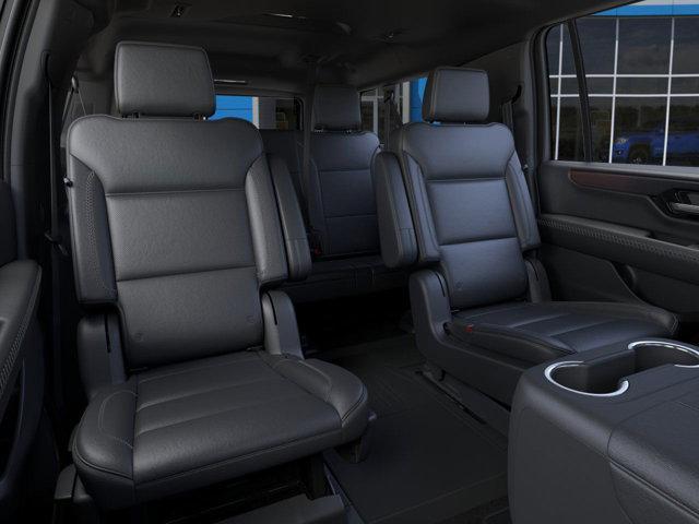 Photo of 2025 White Frost Tricoat GMC Yukon XL