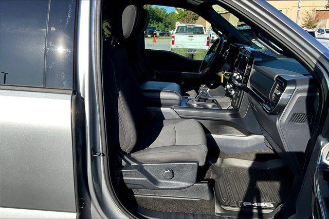Photo of 2022 Iconic Silver Metallic Ford F-150
