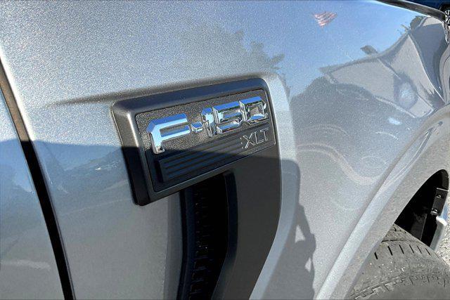 Photo of 2022 Iconic Silver Metallic Ford F-150