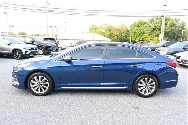 Photo of 2017 Lakeside Blue Hyundai SONATA