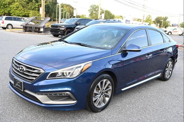 Photo of 2017 Lakeside Blue Hyundai SONATA