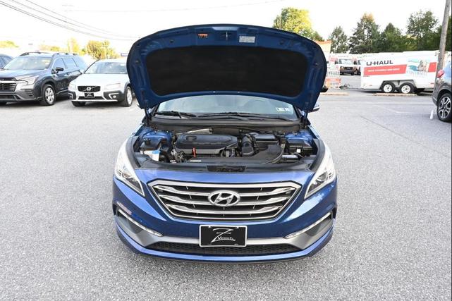 Photo of 2017 Lakeside Blue Hyundai SONATA