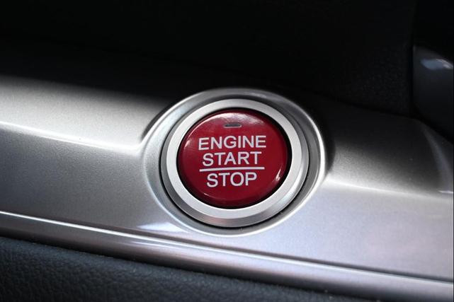 Photo of 2015 Basque Red Pearl II Honda CR-V