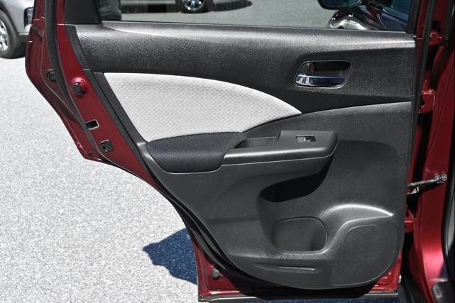 Photo of 2015 Basque Red Pearl II Honda CR-V