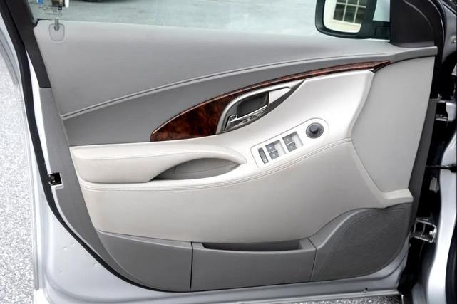 Photo of 2012 Quicksilver Metallic Buick LaCrosse