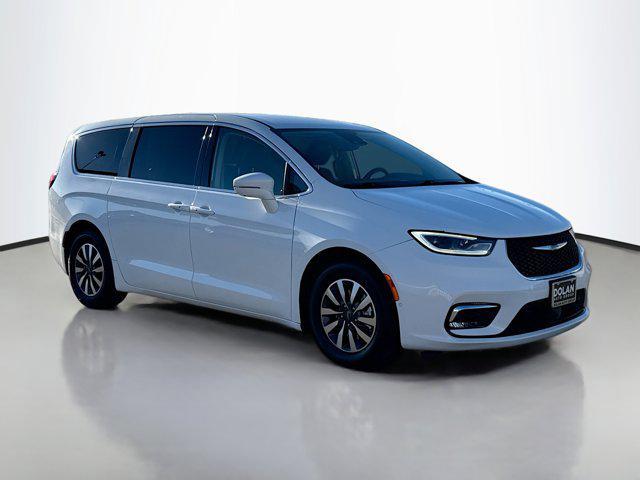 2022 Chrysler Pacifica Hybrid