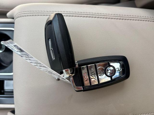 Photo of 2022 Silver Radiance Metallic Clearcoat Lincoln Corsair