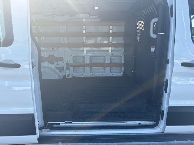 Photo of 2023 Oxford White Ford Transit-250