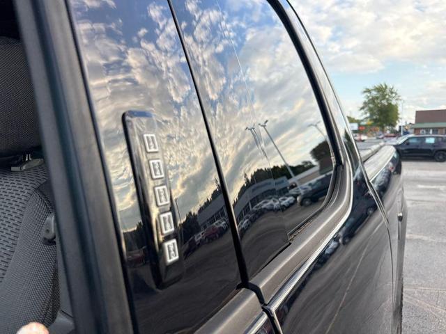 Photo of 2018 Shadow Black Ford F-150